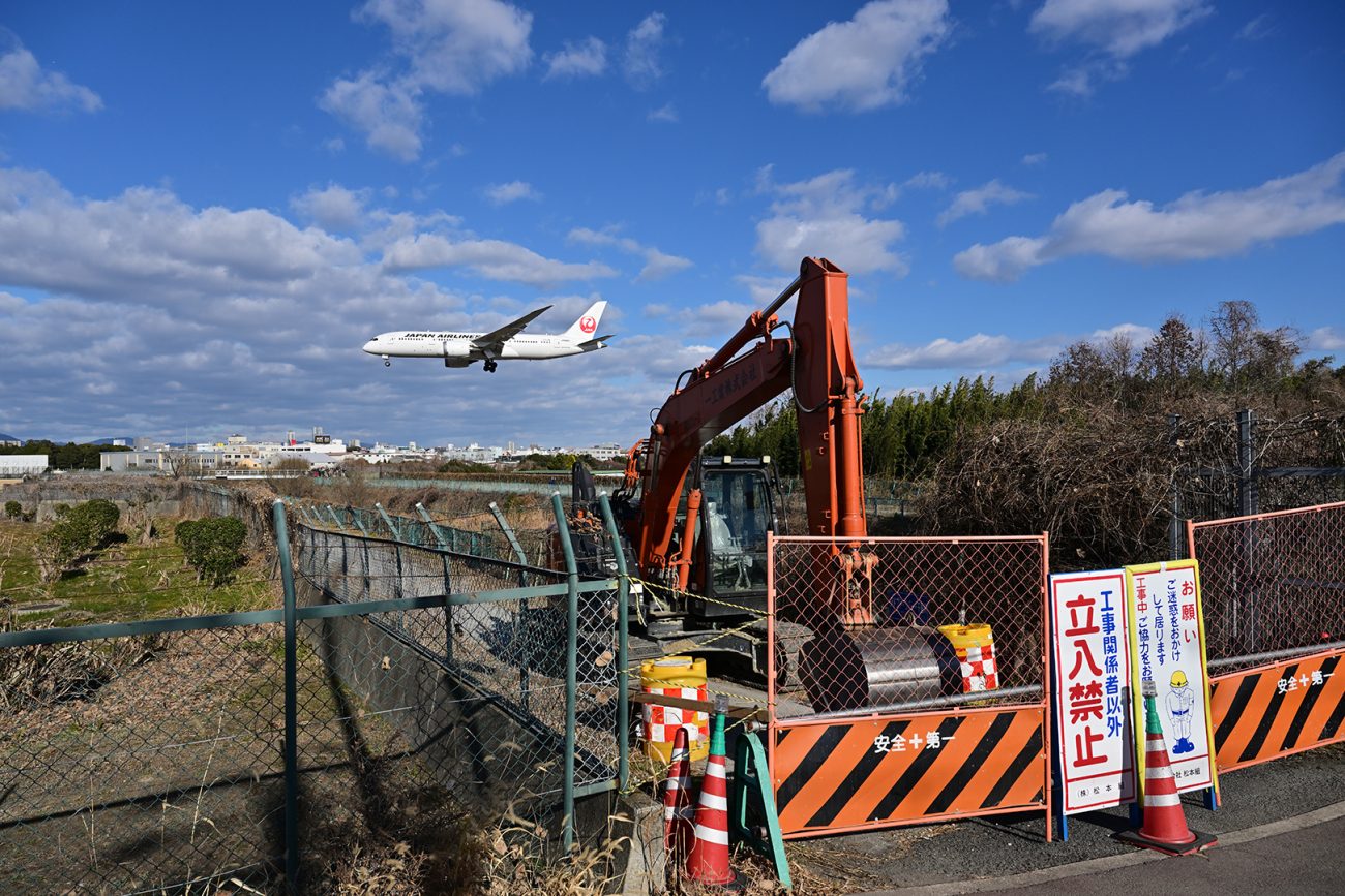 GoogleのCMにもなった！千里川土手は伊丹空港の飛行機を間近で見られます！ANAマイルを貯めた猫