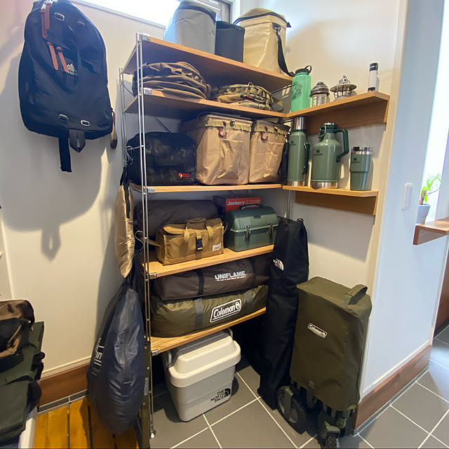 みんなのギア収納 家でのおしゃれなキャンプギア収納術まとめ！前編キャンプ用品レンタルなら テンタル