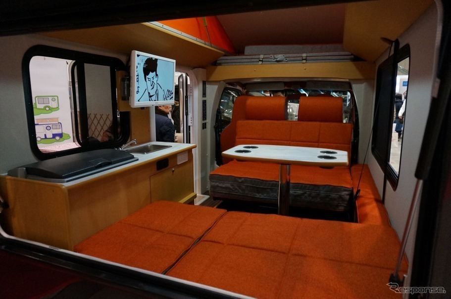 キャンピングカーでバンライフをする夫婦がおすすめする「車中飯用の調理器具」とはCarstayの情報発信メディアVANLIFE JAPAN