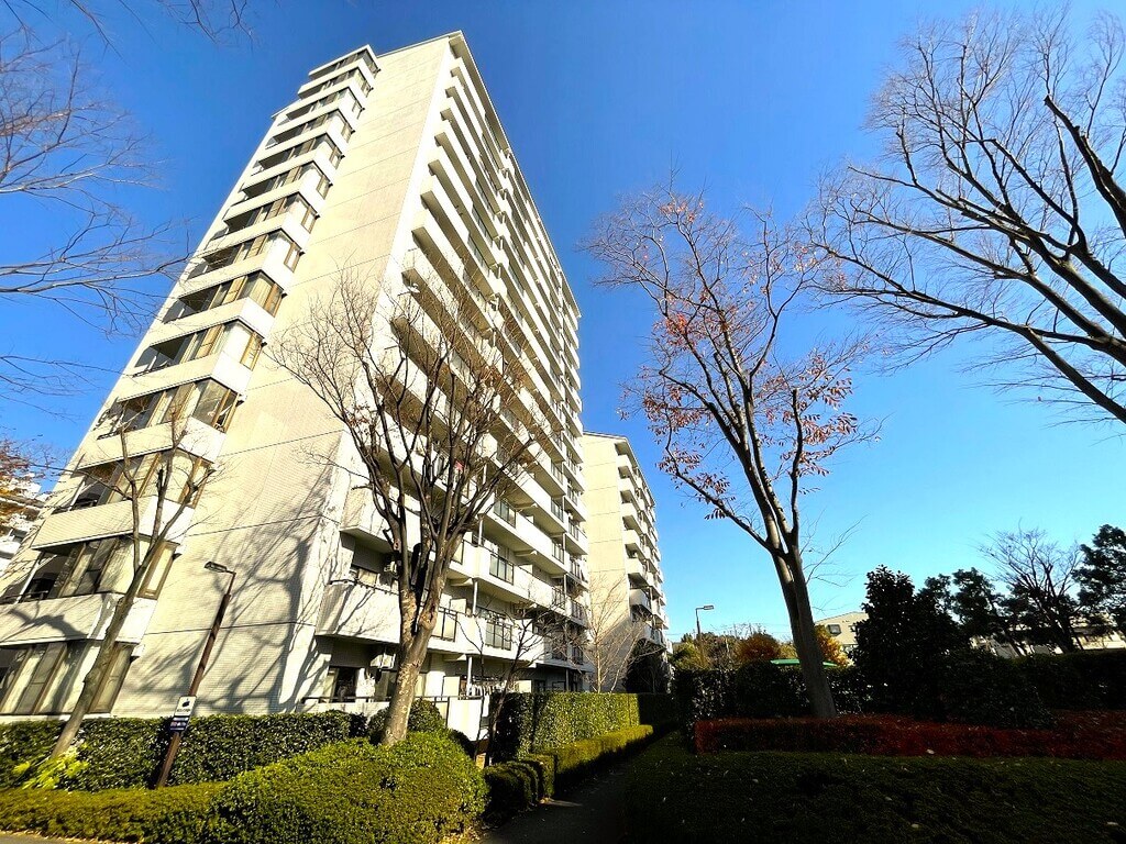 花と緑の散歩道中川駅前商業地区振興会