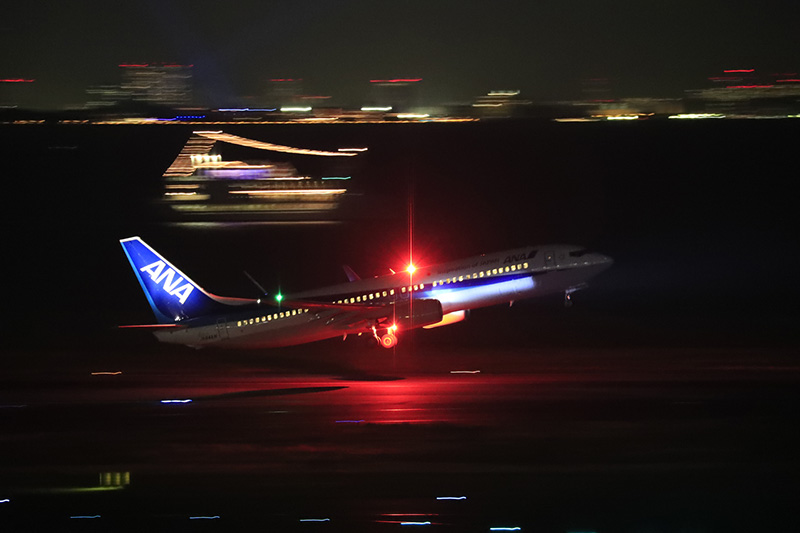 JAPAN - ＼おすすめスポットを教えてください✨飛行機が飛んでいると思わず見上げたり、写真を撮りたくなりますよね📸 皆さまには、よく飛行機