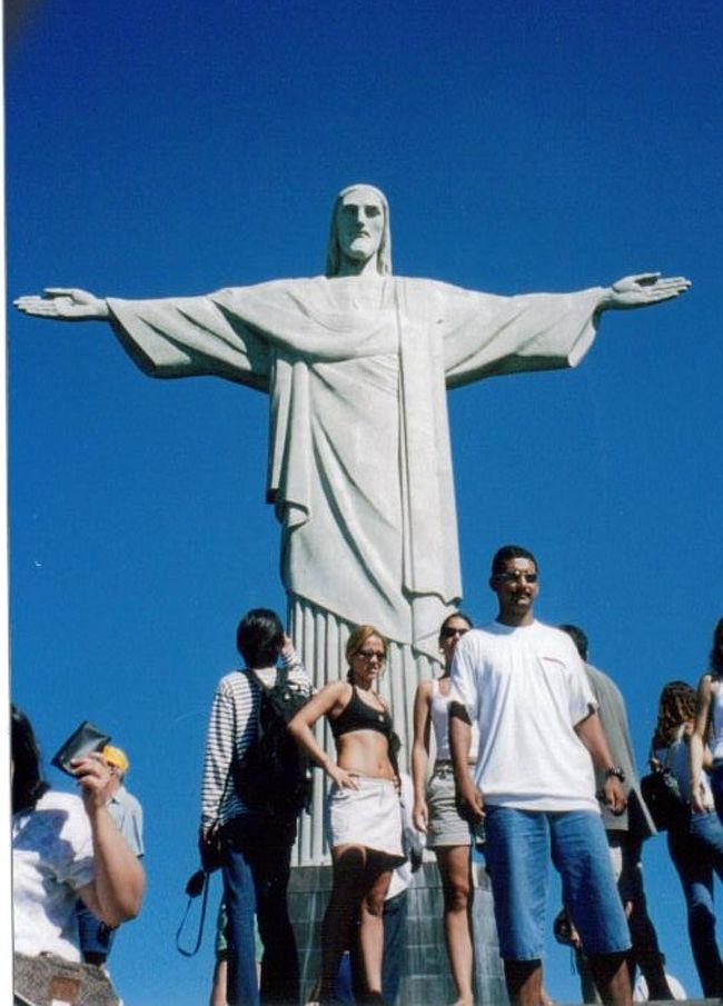 リオのキリスト像、クリスマスのライトアップ ブラジル 写真14枚