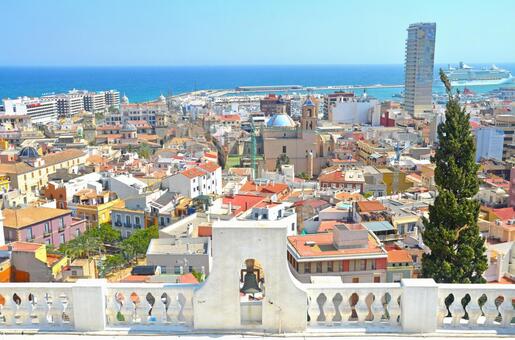 かわいい外国町並み」の写真素材2,298件の無料イラスト画像Adobe Stock