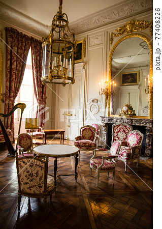 ヴェルサイユ宮殿 グラン トリアノン＝王妃達の離宮☆私達のパリ☆ノートル