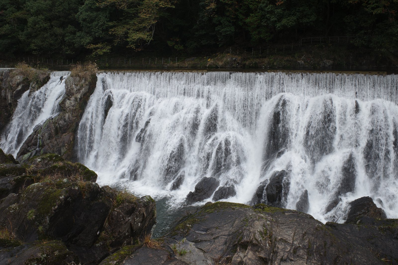 新城のナイアガラの滝の写真素材 - PIXTA