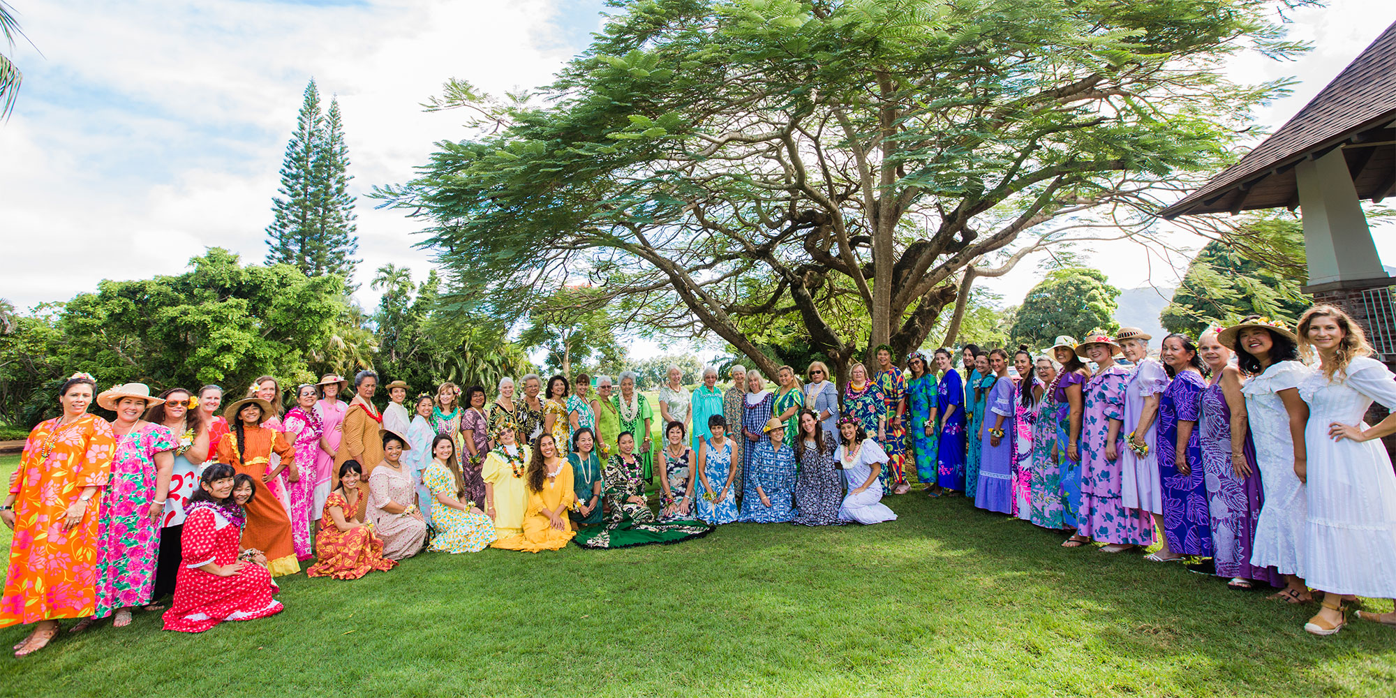 ハワイのムームーとは -ムームーレインボ