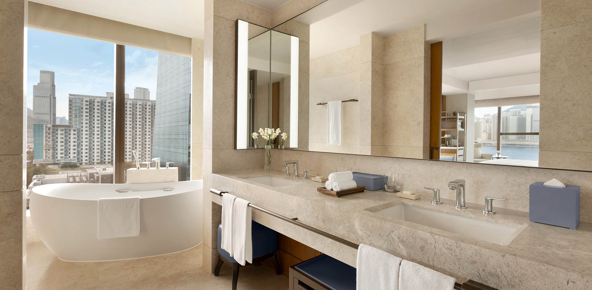 香港ディズニーランドホテル🏨 ホテル決めたの泊まる3日前なのはいまだに驚き 突然だけど最高の2日間、しあわせでした🫶部屋がリーナベルで可愛かった🦋