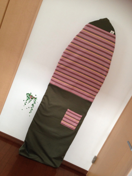 世界で唯一無二、あなただけ！職人による手作業、スーパーオリジナルなサーフボードケースSPRAWLS & RECUT SUPPLY