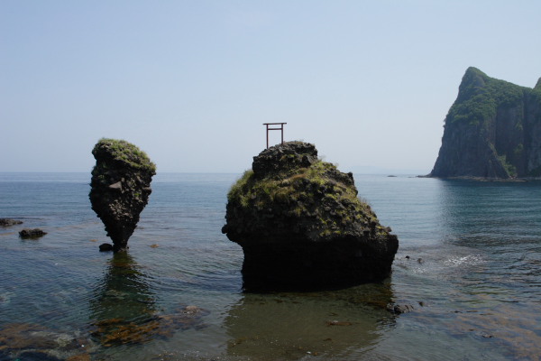 札幌近郊朝景 余市の奇岩、えびす岩で朝日を撮影してきた！望遠レンズ SEL70200G の試し撮りも！ 北海道-