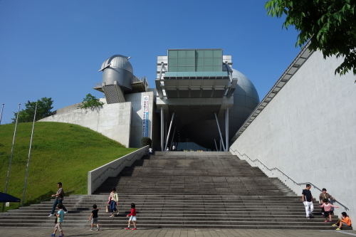 宇宙飛行士体験！佐賀県立宇宙科学館の楽しさ