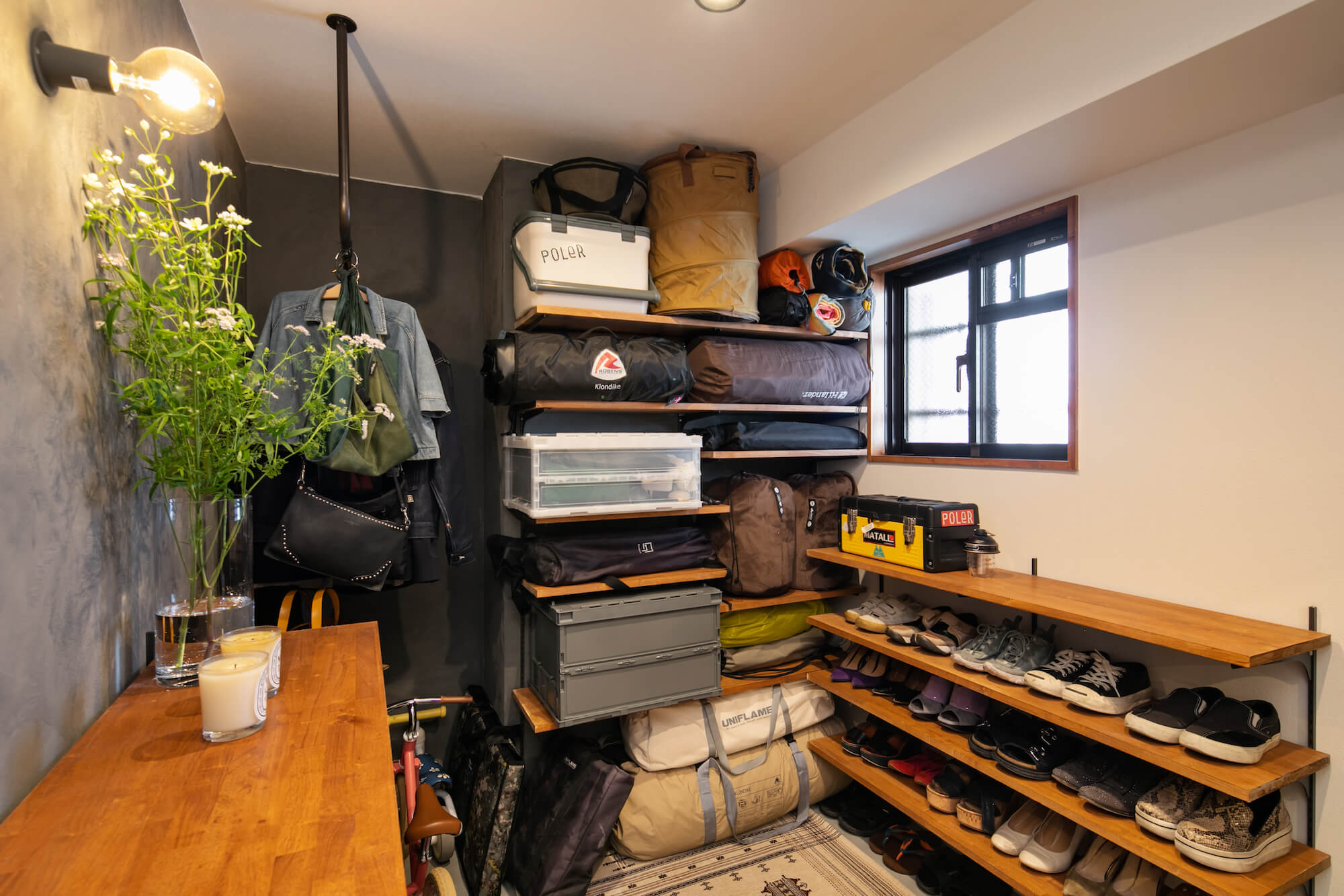 キャンプ道具の置き場がない 。ベランダ収納の自作キャンプ工学