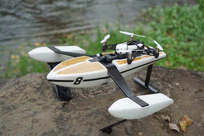 乗用ドローンイラスト無料イラスト・フリー素材なら「イラストAC」