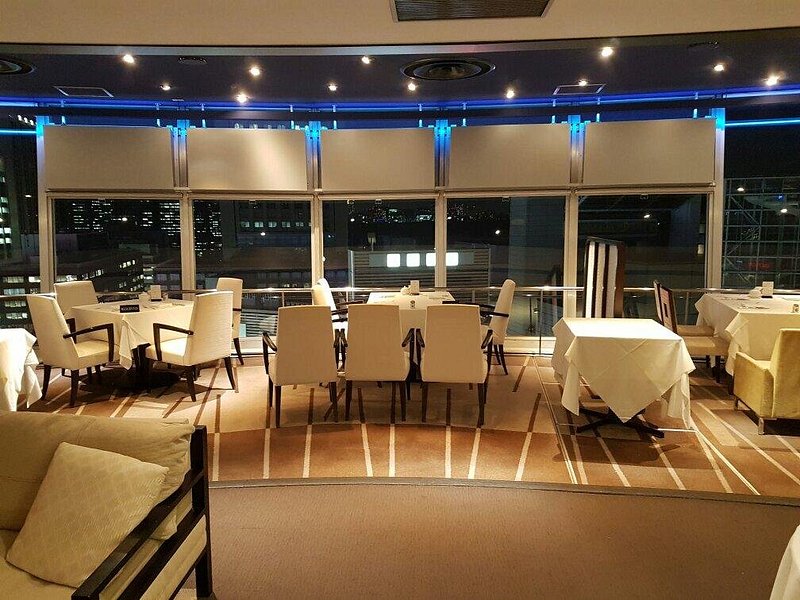 旧伊勢丹回転展望レストラン。人気を博した松戸旧伊勢丹の回転展望レストランの末路近代建築Deepランド