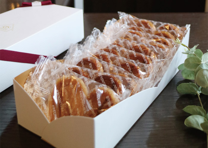 大阪土産の定番『551 蓬莱』の創業者 羅 邦強の孫が監修！連日行列の絶えない「羅家東京豚饅」が4月17日 水