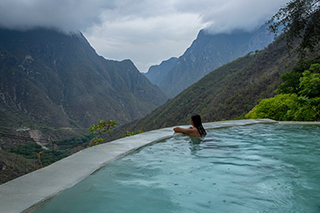 メキシコメキシコの温泉リゾート「トラントンゴ洞窟温泉」ご紹介：海外旅行現地情報OTOA一般社団法人 日本海外ツアーオペレーター協会