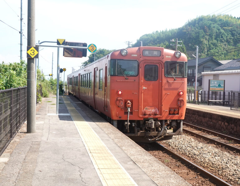 富山の旅 雨晴海岸 ２氷見線の撮り鉄- 気ままに撮り歩き