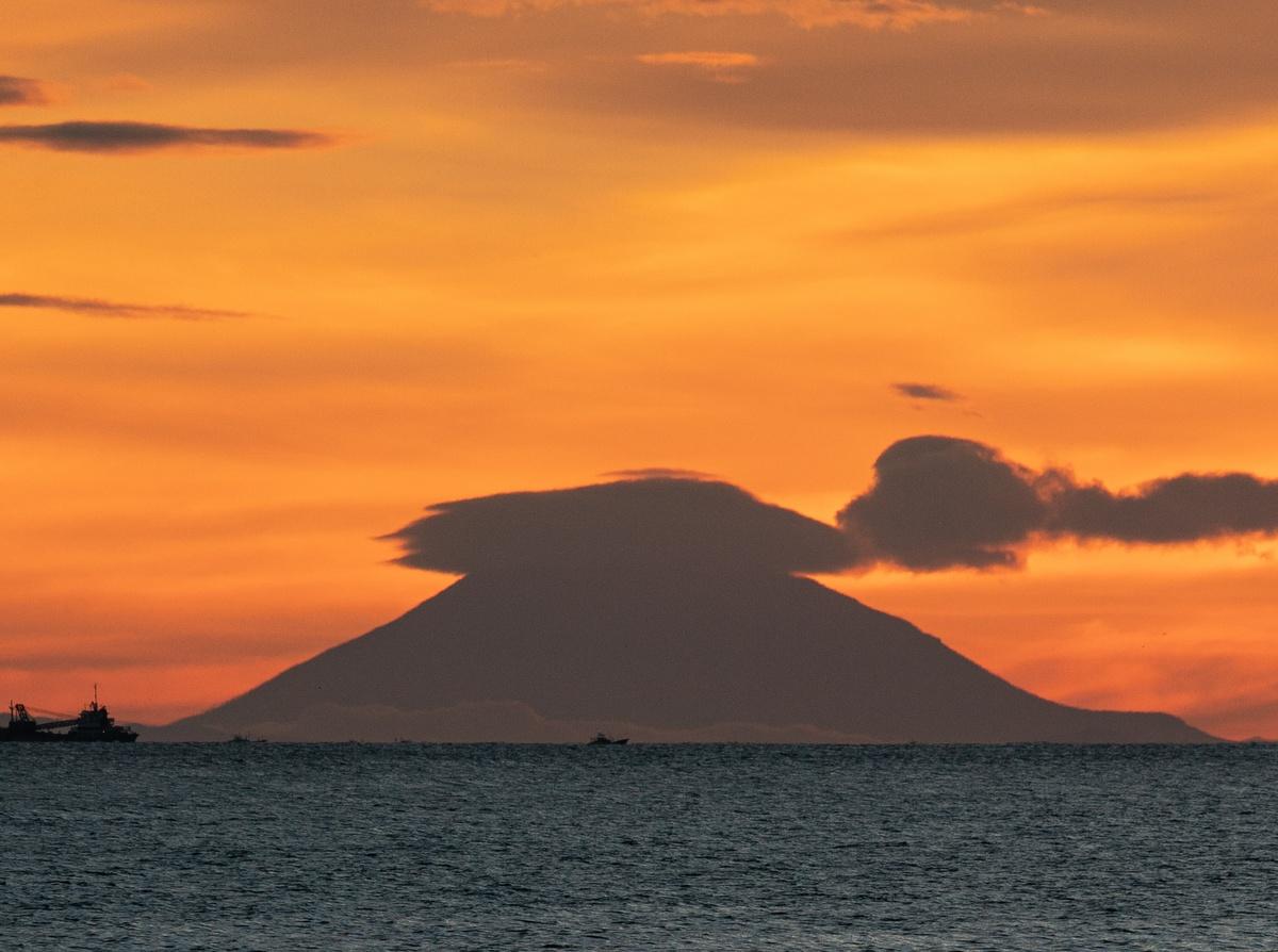 上信越 軽井沢の小さな山 離山ハイキング Mount Hanare