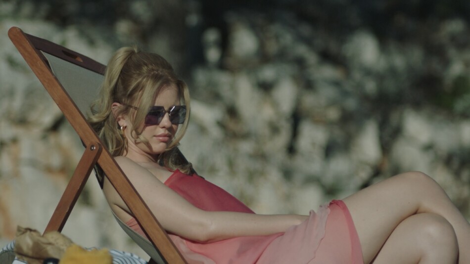 インフィニティ・プール - 映画情報・レビュー・評価・あらすじ・動画配信Filmarks映画