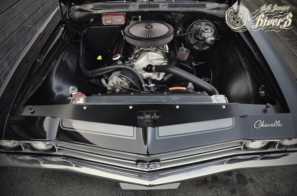 即決入庫 人気の１９６９シェベルクーぺをアメリカにて発見