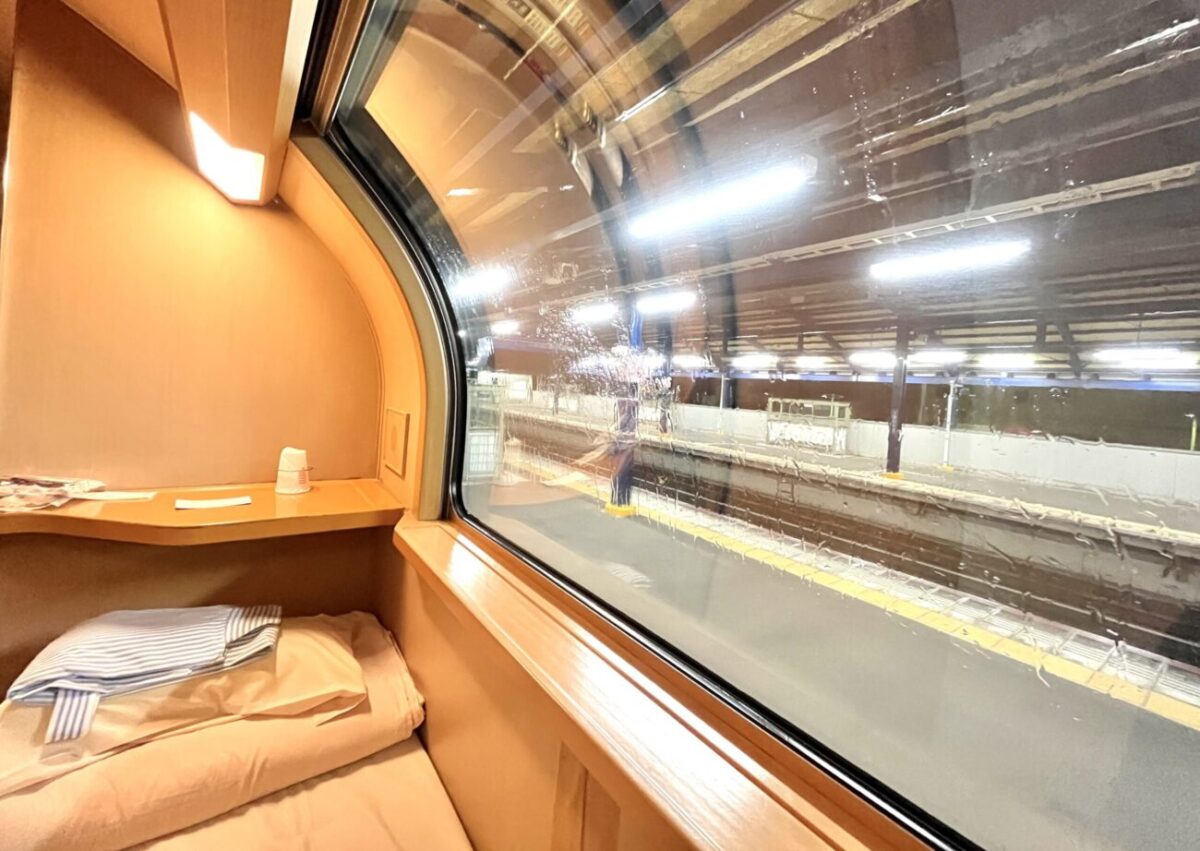 寝台特急サンライズ瀬戸 ノビノビ座席 下段に初乗車♪東京ー熱海ケニチblog