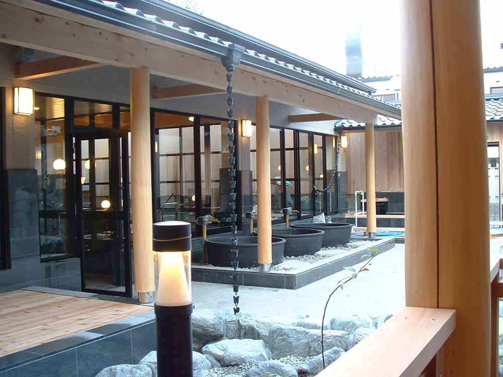 梅雨でも気にせず入浴OK！屋根が付いている露天風呂のご紹介です☆温泉ぱらだいす鹿児島＿メルマガ＿バックナンバ