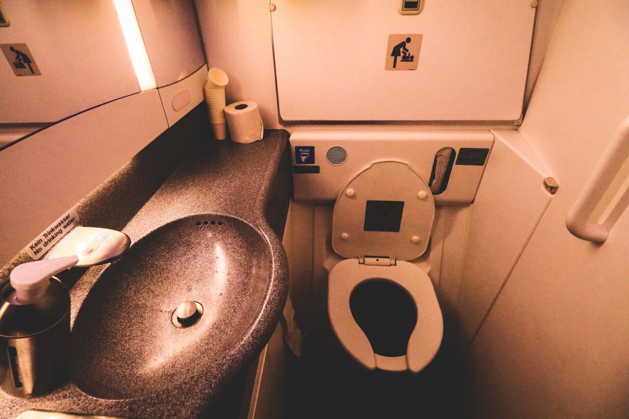 安全に関するデモンストレーションDHC-8-400就航20周年記念サイトANAグループ企業情報