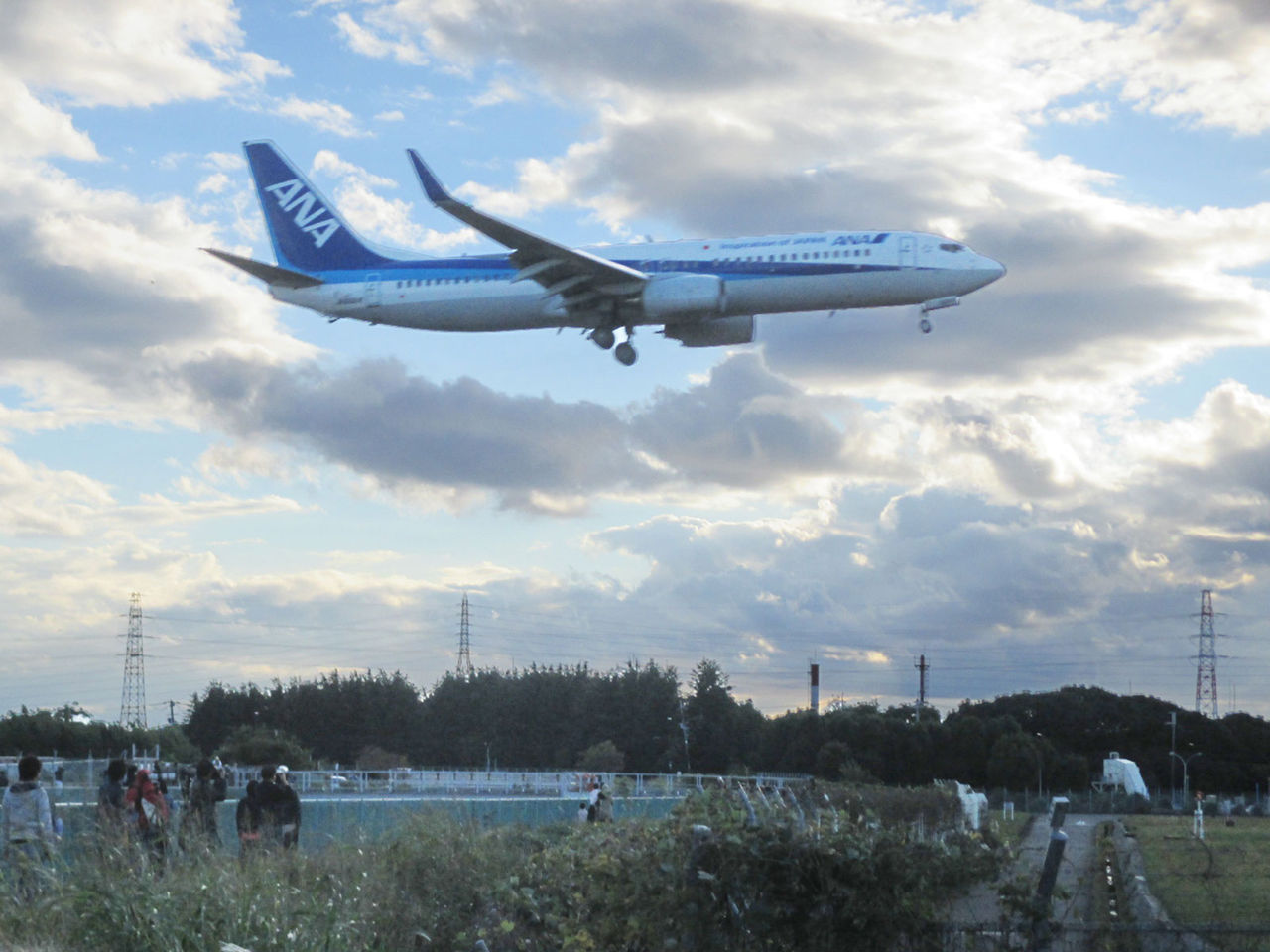 大阪府 飛行機を間近で見よう！千里川土手までサイクリングサイクリングコースちりりん あさひのサイクリング総合情報サイト