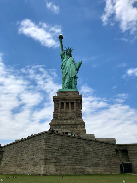 自由の女神像の観光ガイド：アメリカの世界遺産の歴史や行き方を詳細解説 - おすすめ旅行を探すならトラベルブック TravelBook