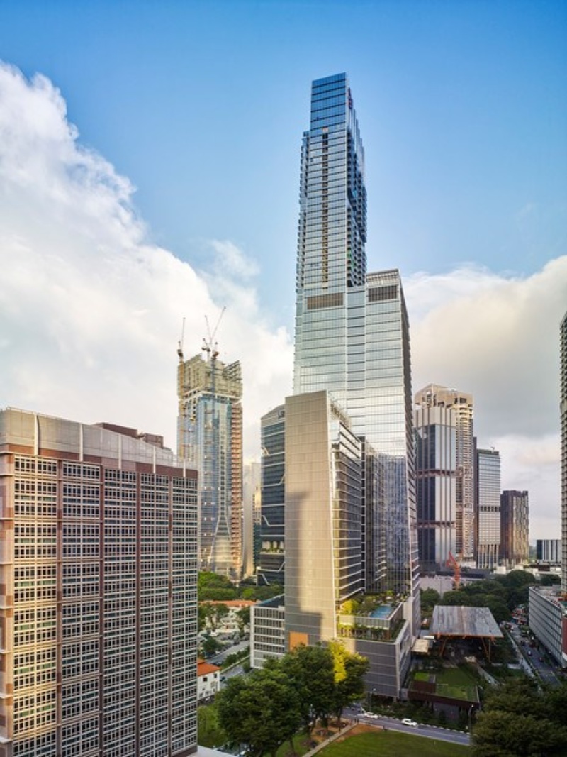 シンガポールの高層ビル群とマーライオン 10487003168 の写真・イラスト素材アマナイメージズ