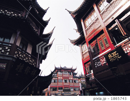 いかにも中国風の素敵な建物です。 - Picture of