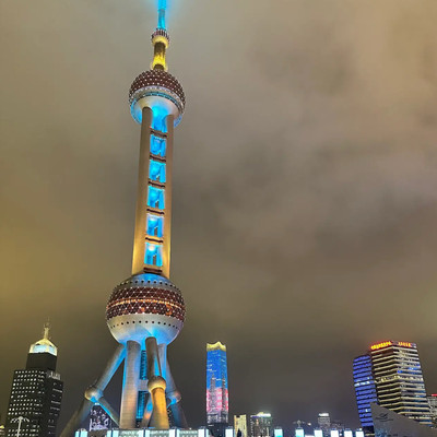 Amazon.co.jp: 彫像 東方明珠電視塔上海建築モデル合金観光記念ランドマーク家の装飾置物アクセサリー