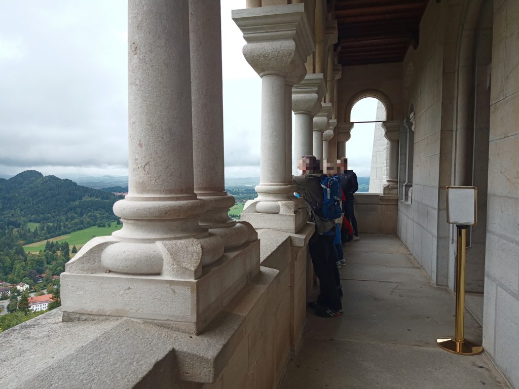 ノイシュバンシュタイン城はシンデレラ城のモデル！行き方や見どころ、歴史を解説NEWT ニュート