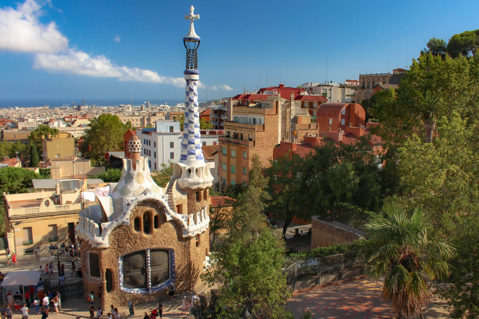グエル公園の無料・有料ゾーンの見どころは？お菓子の家とトカゲが可愛いかったTABI JOZU