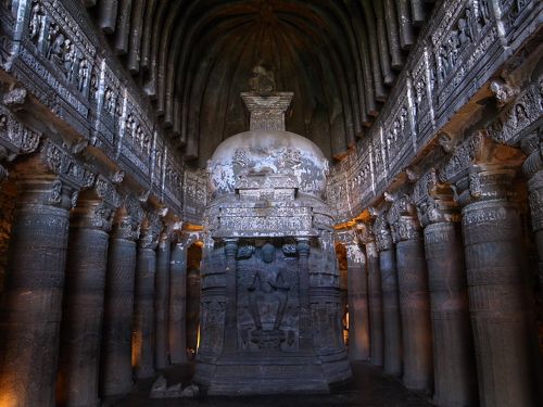 超圧巻の世界遺産 エローラ石窟群の見どころガイドアクセス・所要時間・観光ルートまとめ –