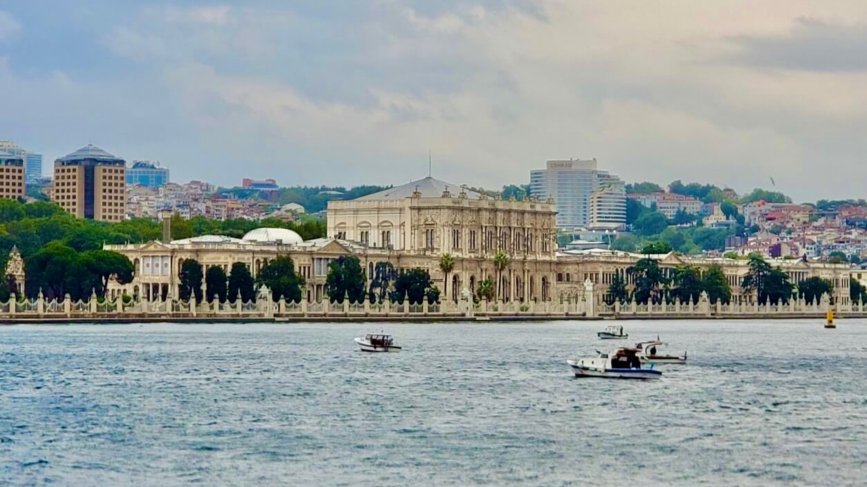 ドルマバフチェ宮殿 - Visit Istanbul