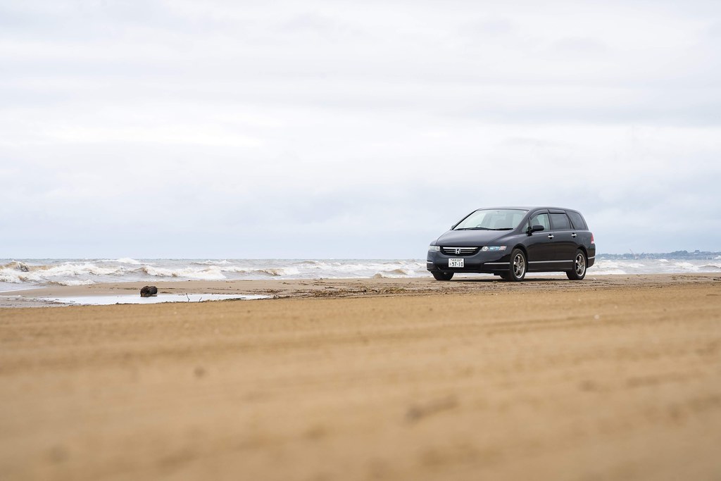 日本で唯一！砂浜を車で走れる！ 石川 千里浜なぎさドライブウェイ
