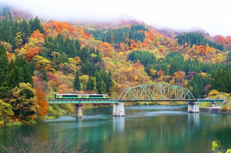 只見線 秋の風景 – 早戸俯瞰