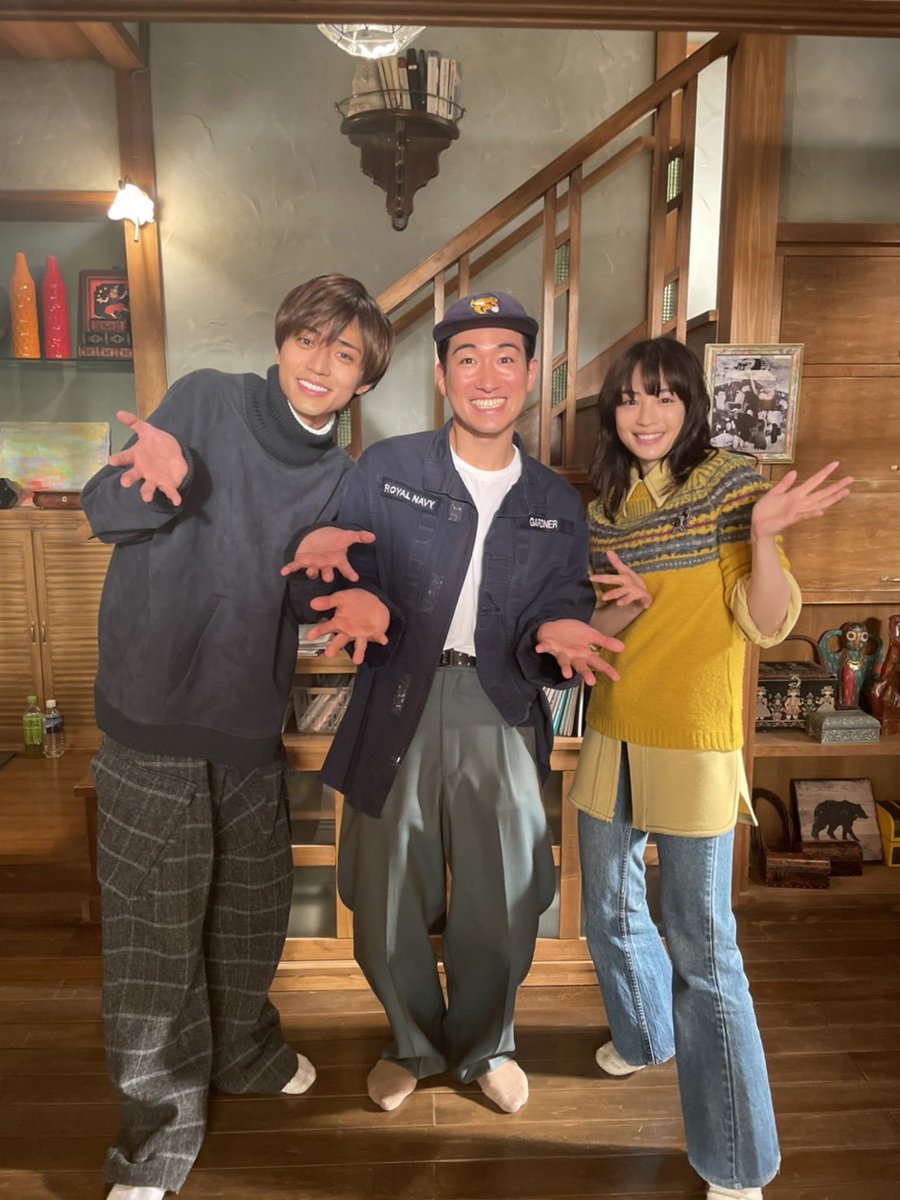 夕暮れにダンス ショートver.💃広瀬すずと伊原六花が踊る👯‍♀️TikTok