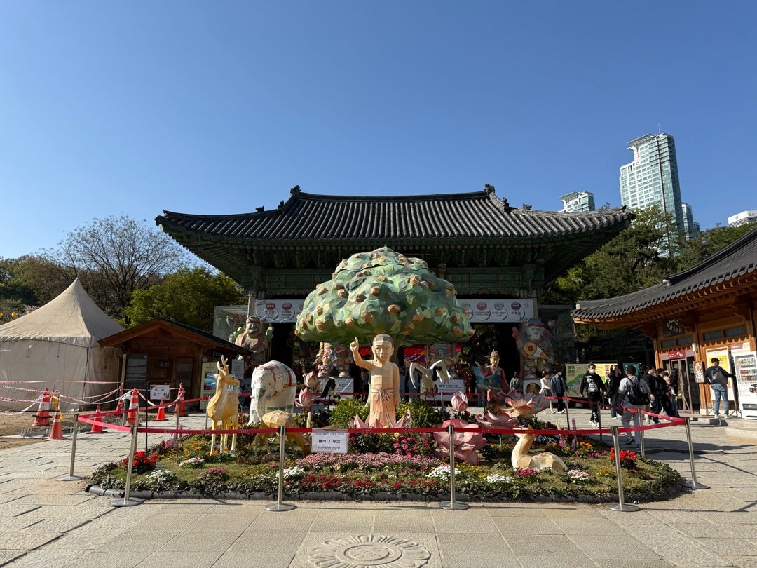 韓国 ソウルのインスタ映えな寺院「曹渓寺 チョゲサ 」を訪問