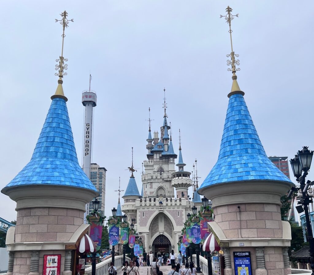 ついに3月31日に正式オープン！韓国旅行の新定番になりそうな、「ロッテワールド・アドベンチャー 釜山」の園内の様子が気になる♡WooriKorea