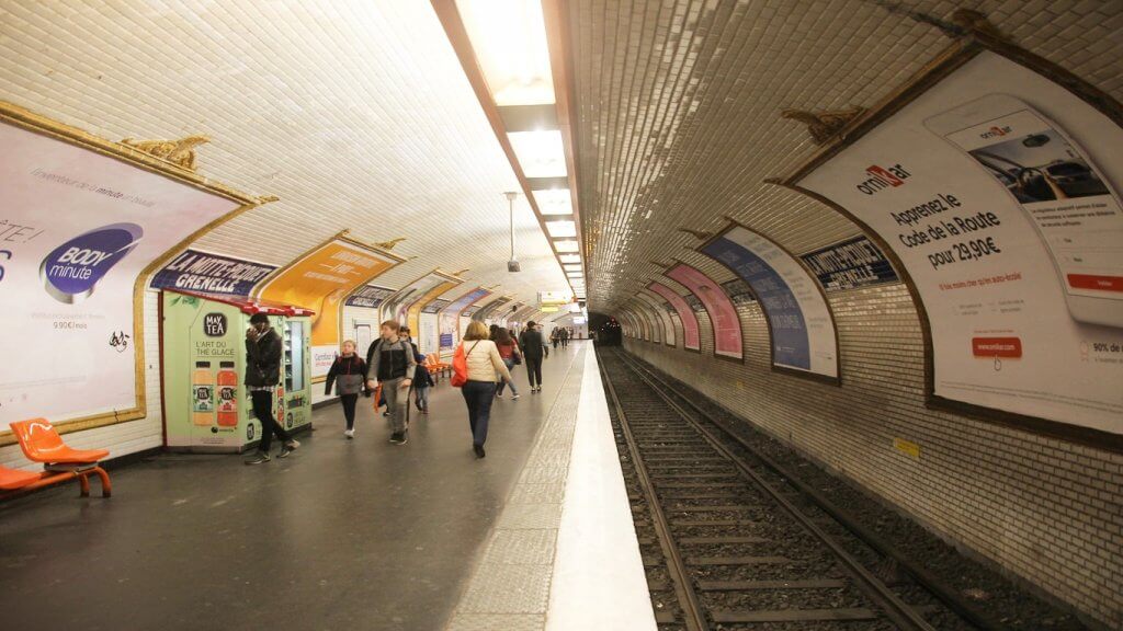 中村江里子 パリの治安悪化を説明 地下鉄では「携帯には触れません」 時計は狙われる