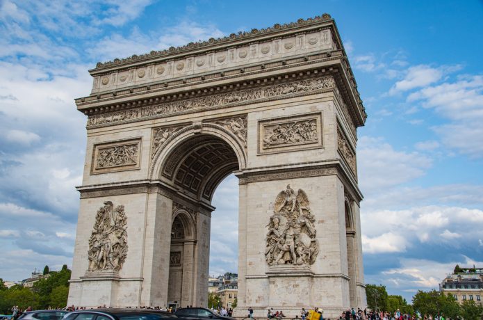 フランス旅行の費用はいくら？3泊4日・1週間の平均料金とパリの物価価 Trip.com