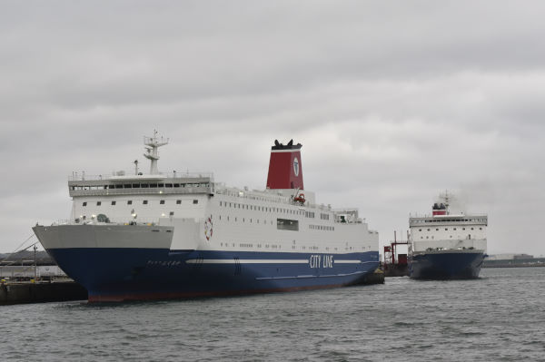 名門大洋フェリー」”おおさかⅡ” で新門司港から大阪南港へ約12時間の船旅 １泊２食移動費込み6,500円』門司・関門海峡 福岡県 の旅行記・ブログby