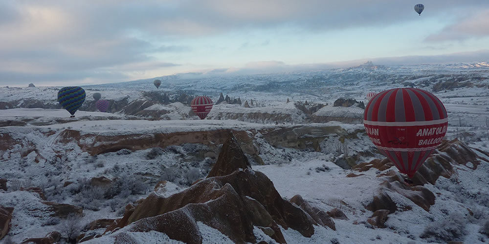 2025 カッパドキアの気球ツアーを徹底解説！値段やベストシーズンも紹介