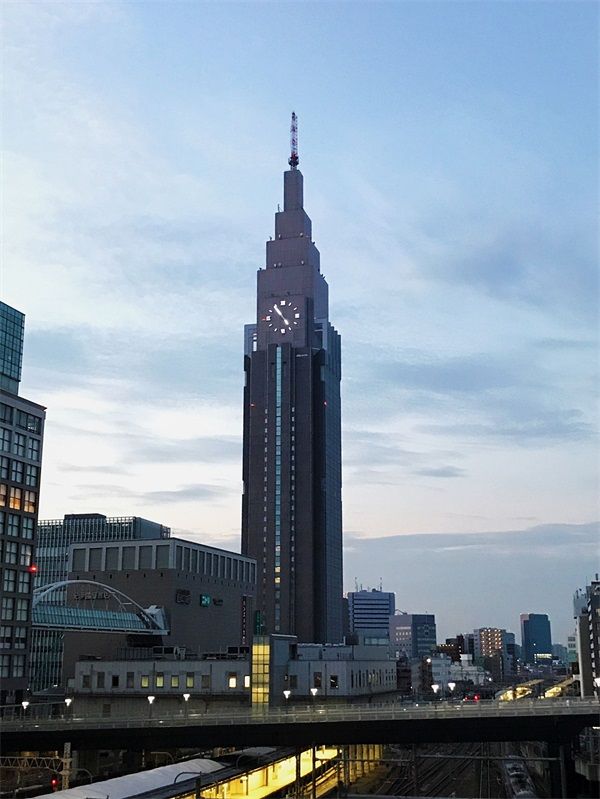 ぷらっとTOKYO 「西新宿」 超高層ビル街を歩く：東京新聞デジタル
