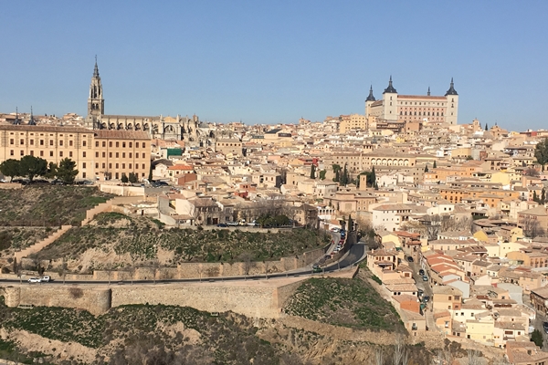 古都トレドの魅力：スペインの世界遺産を徒歩で探る