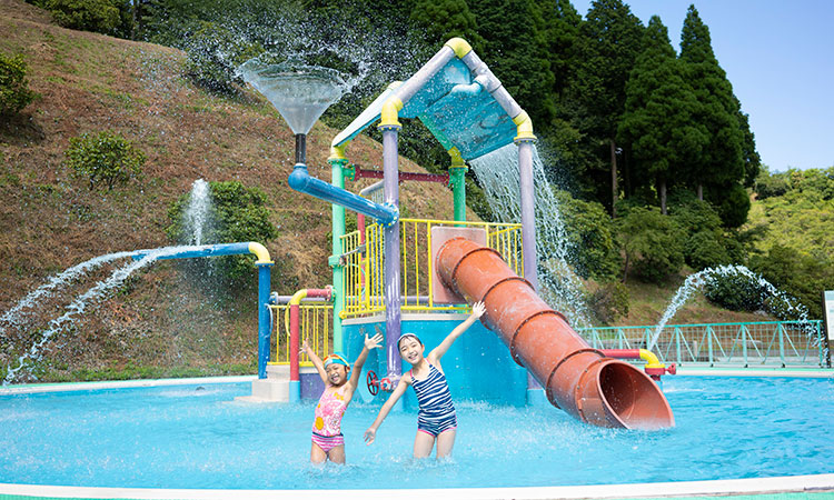 八女市立南中学校プール総合建設業 石橋組福岡県八女市と共に生きる建築・土木のプロ集団