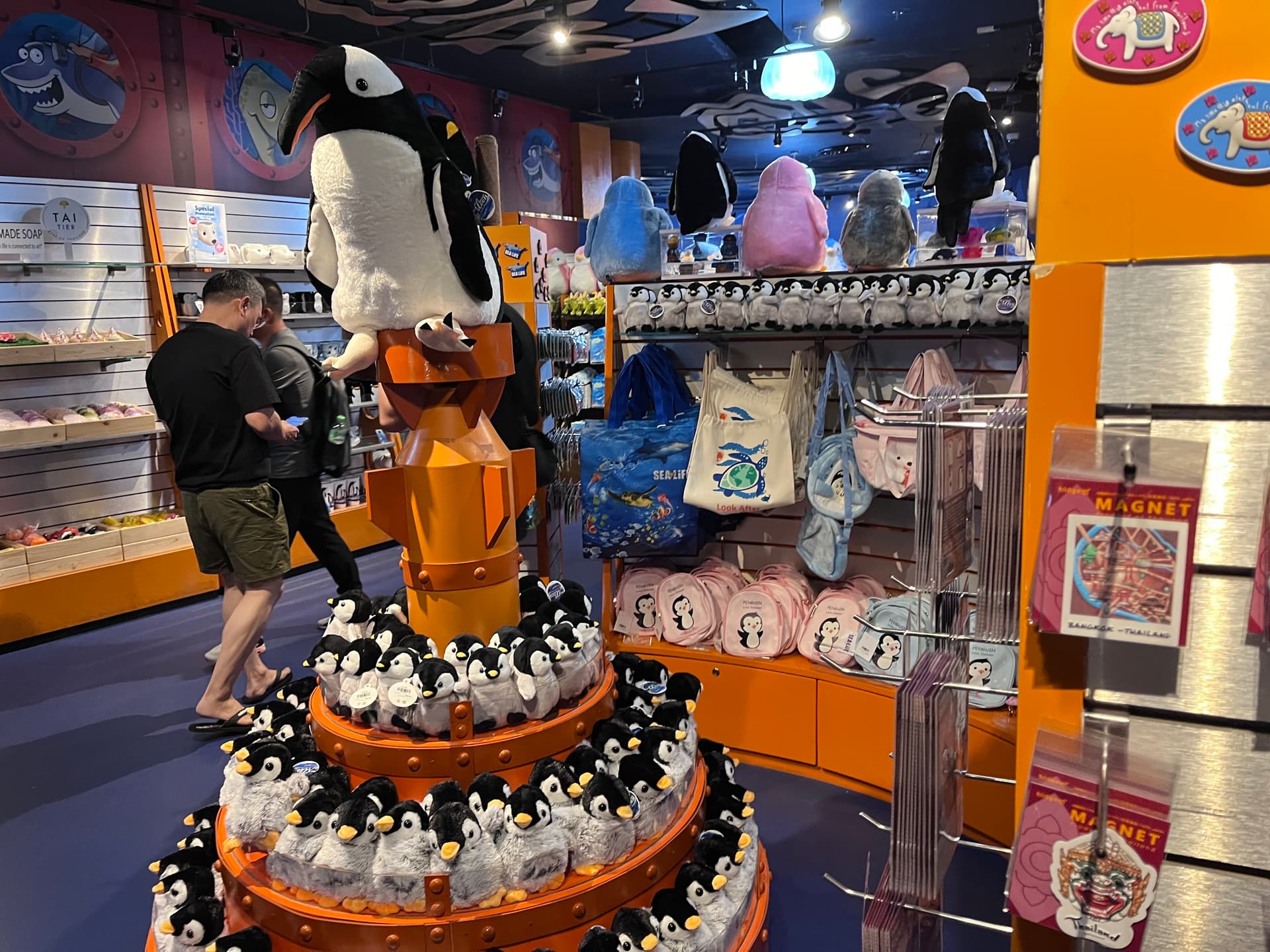 バンコクのサイアムパラゴンの水族館オーシャンワールドが凄い！シーライフの営業時間や割引料金 チケットの購入方法とは？FPが考えた！世界旅行と海外移住～タイのパタヤからのブログ