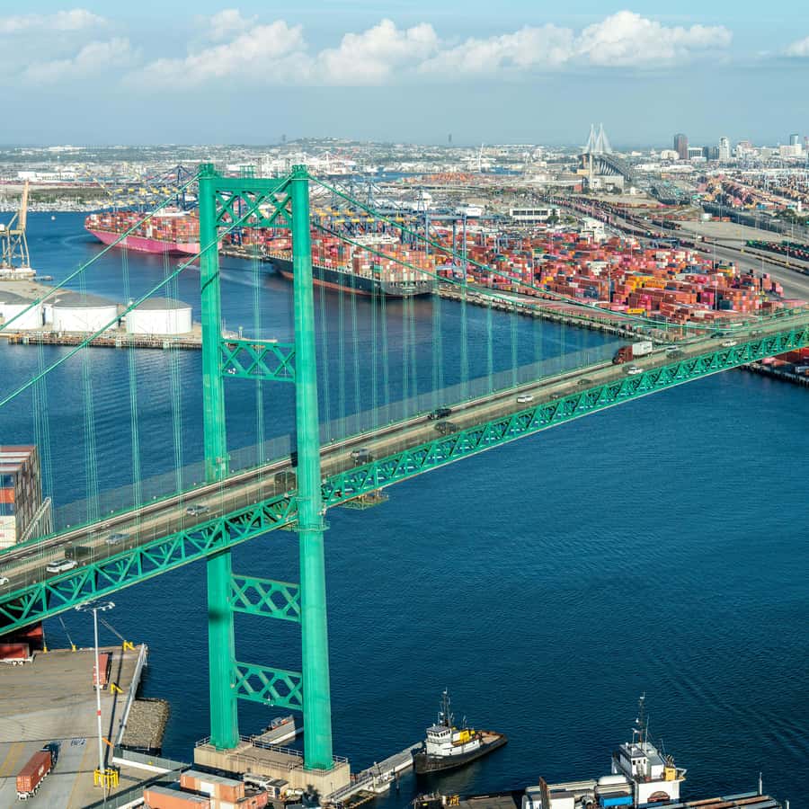 ロサンゼルス：ハリウッドとその周辺を巡るヘリコプターツアーGetYourGuide