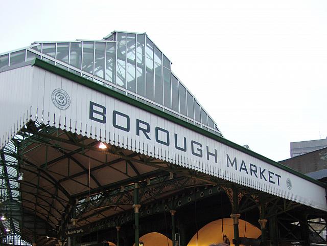 ロンドン探検隊。「Waterloo ウォータールー駅」からNationalGalleryへの道。 - ロンドン リッチモンド